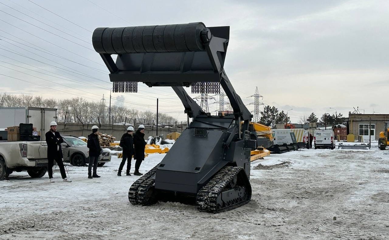 Маргарита Павлова в ходе работы в регионе посетила одно из машиностроительных предприятий, производящих тяжелую гусеничную технику и специальную технику