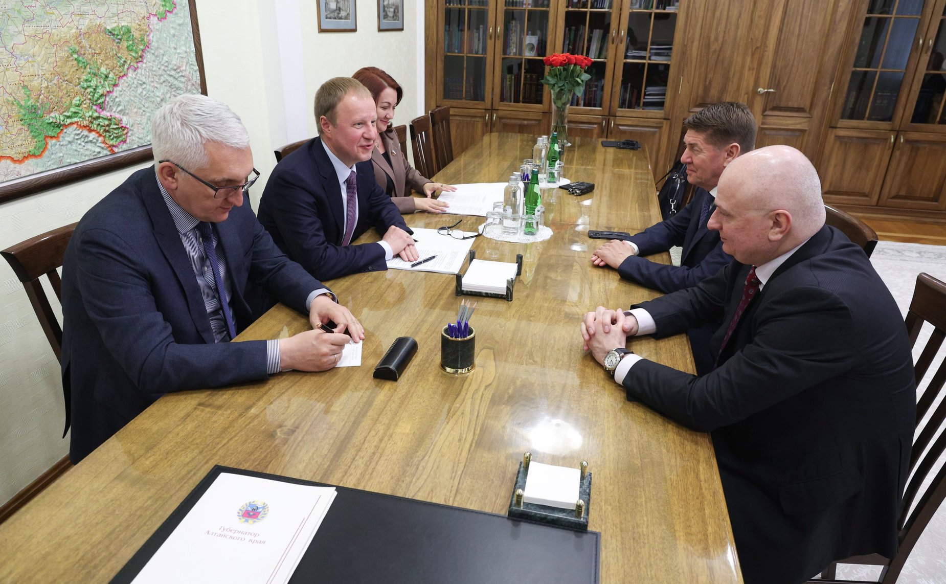 Сенаторы провели выездное совещание в Барнауле