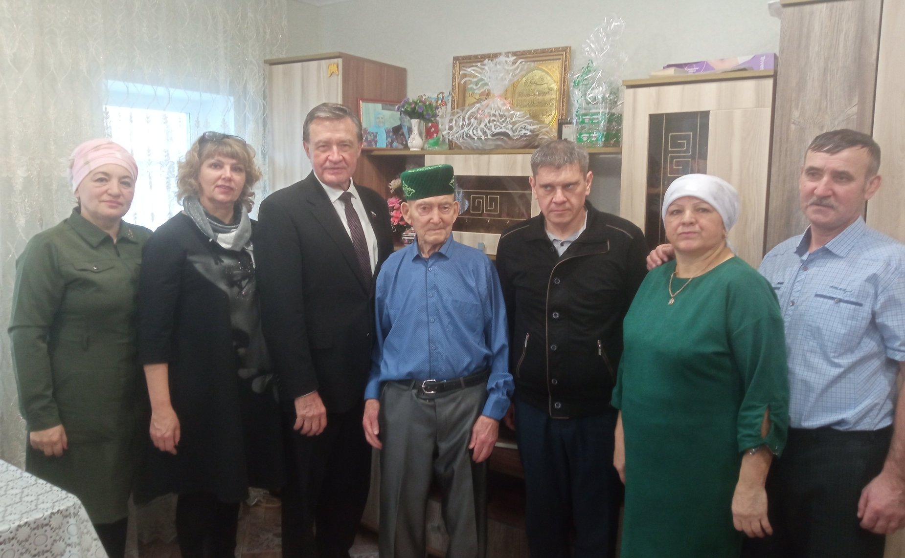 Сергей Рябухин посетил ветеранов в Мелекесском районе Ульяновской области