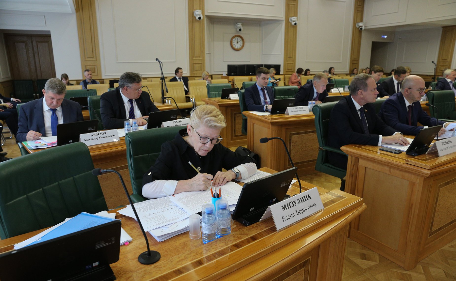 Заседание Комитета СФ по конституционному законодательству и государственному строительству