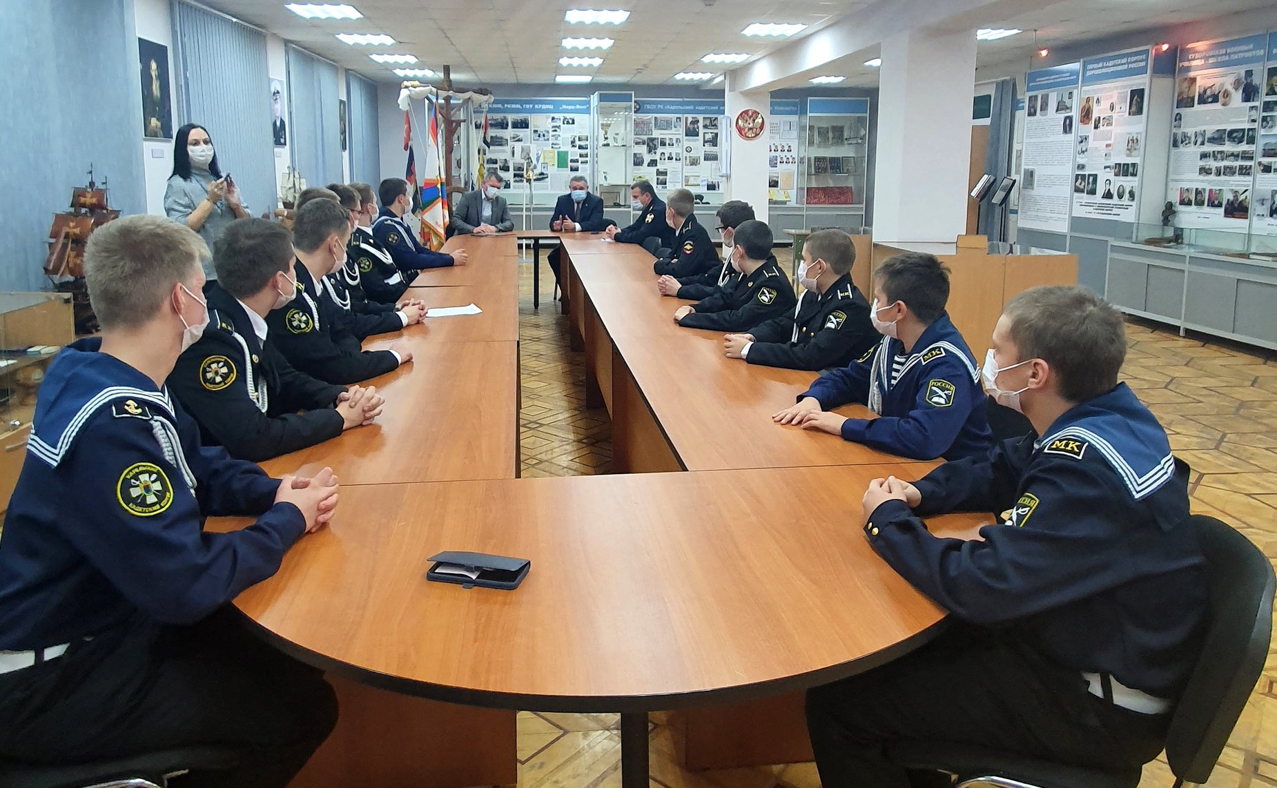 Александр Ракитин встретился с учащимися Карельского Кадетского корпуса