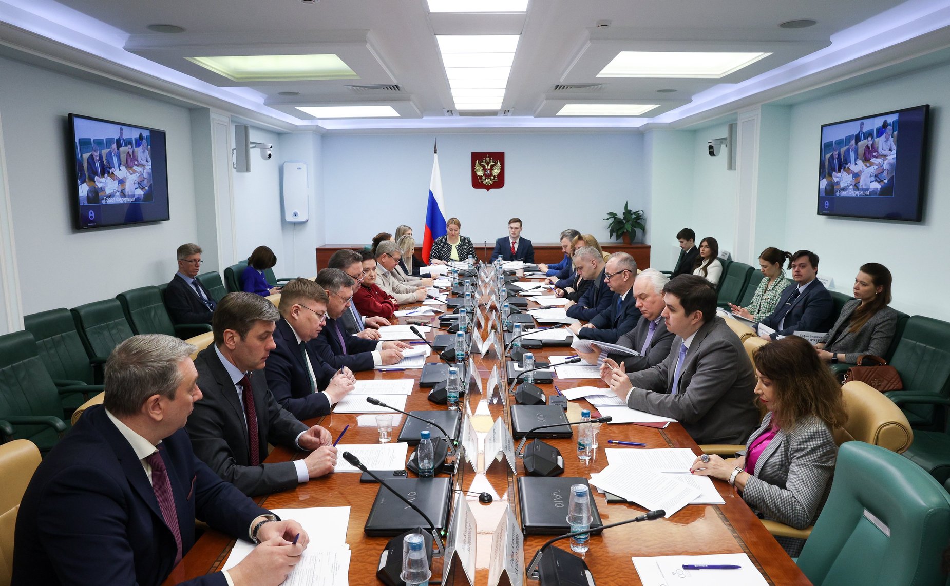 Совещание Комитета СФ по Регламенту и организации парламентской деятельности «Профессиональная этика в деятельности должностных лиц органов публичной власти»