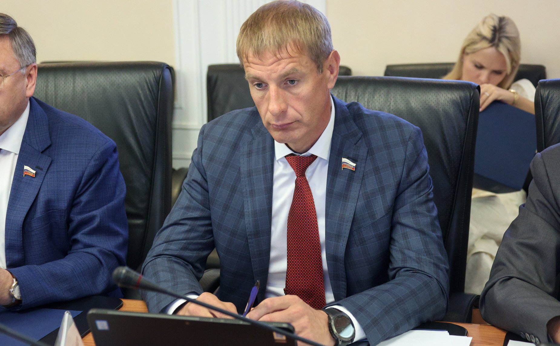 Олег Земцов