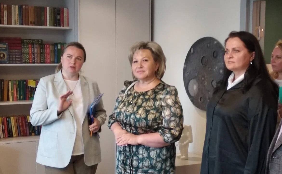 Елена Писарева посетила филиал государственного фонда «Защитники Отечества» в Новгородской области