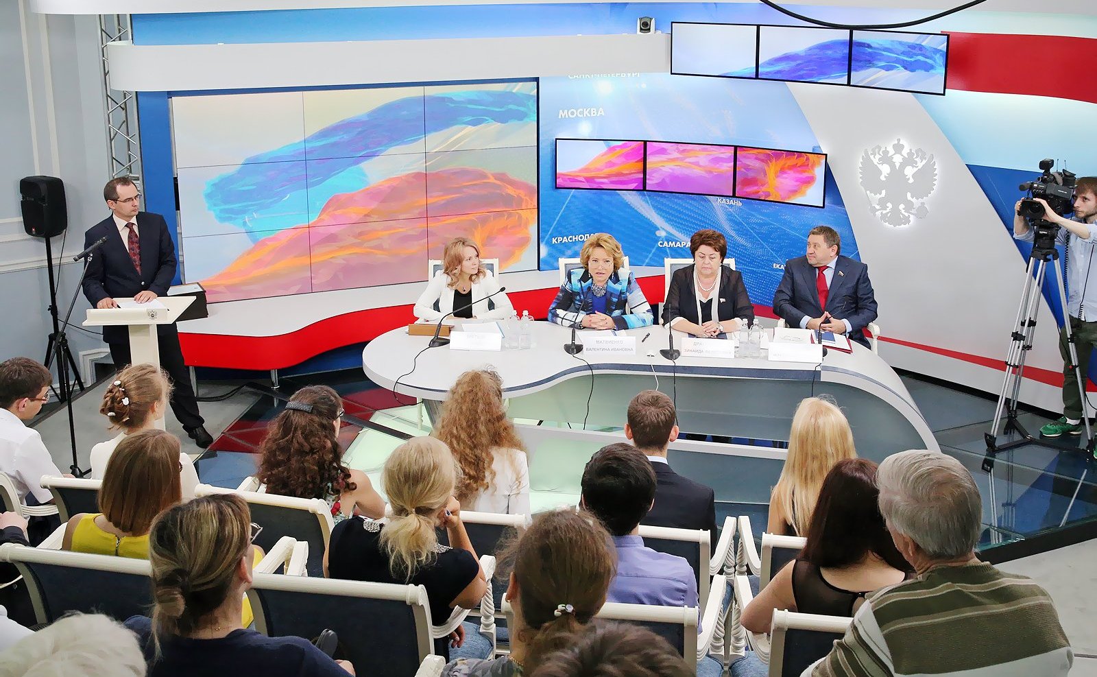 Встреча со школьниками – победителями Всероссийской олимпиады по праву, 2013