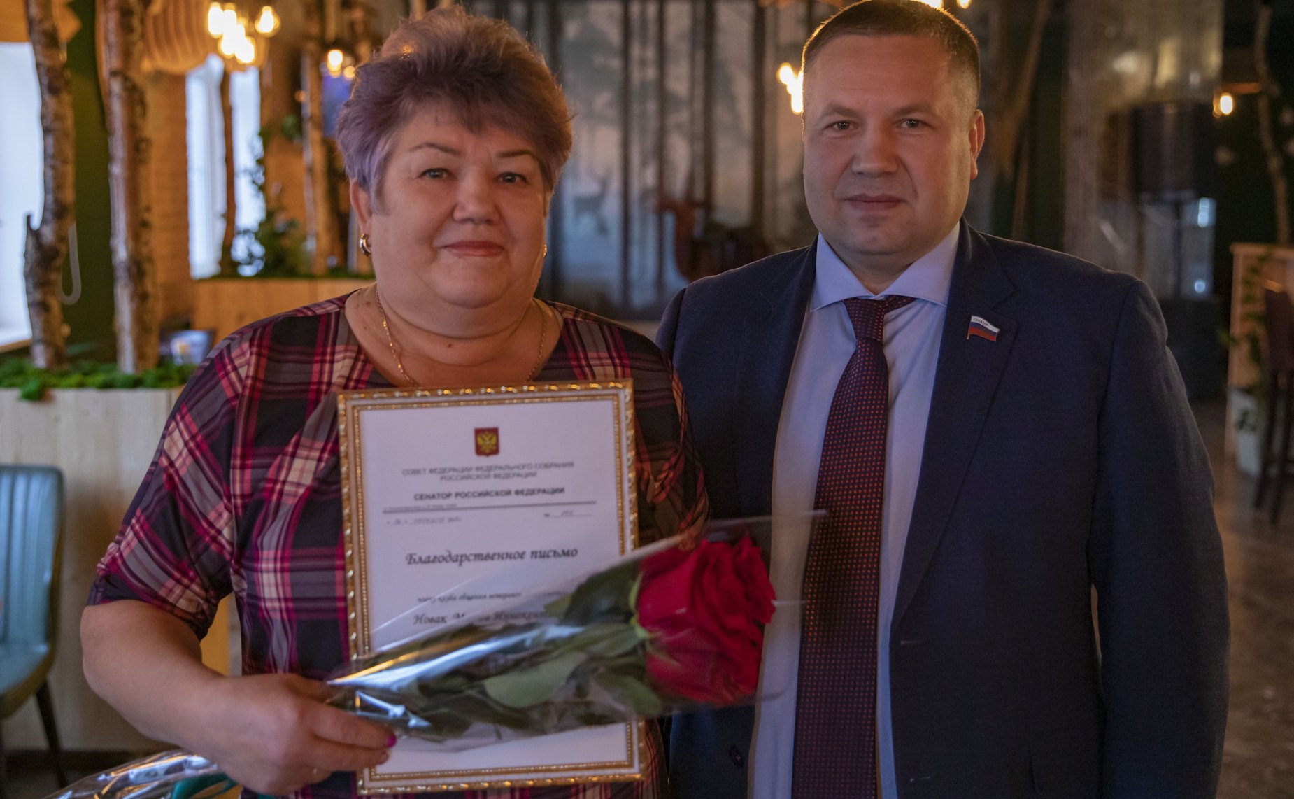 Денис Гусев в ходе работы в регионе принял участие в торжестве по случаю юбилея создания клуба общения пенсионеров «Миряночка»