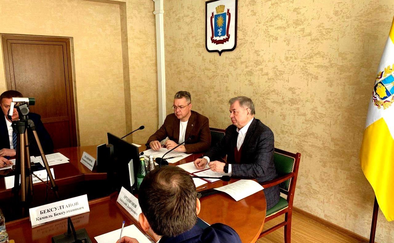 Анатолий Артамонов провел совещание по созданию особой экономической зоны туристско-рекреационного типа «Солнечная долина»