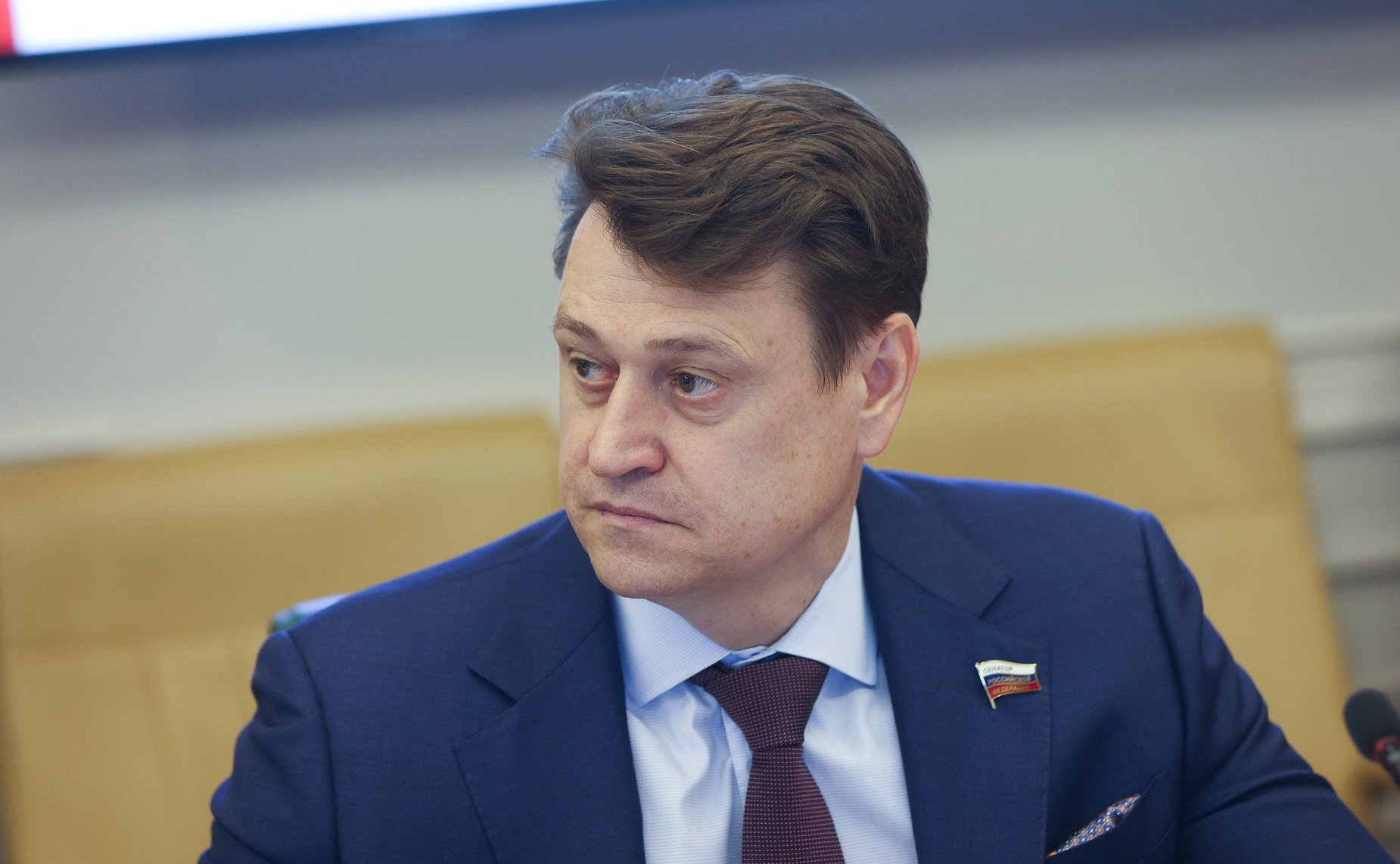 Олег Голов