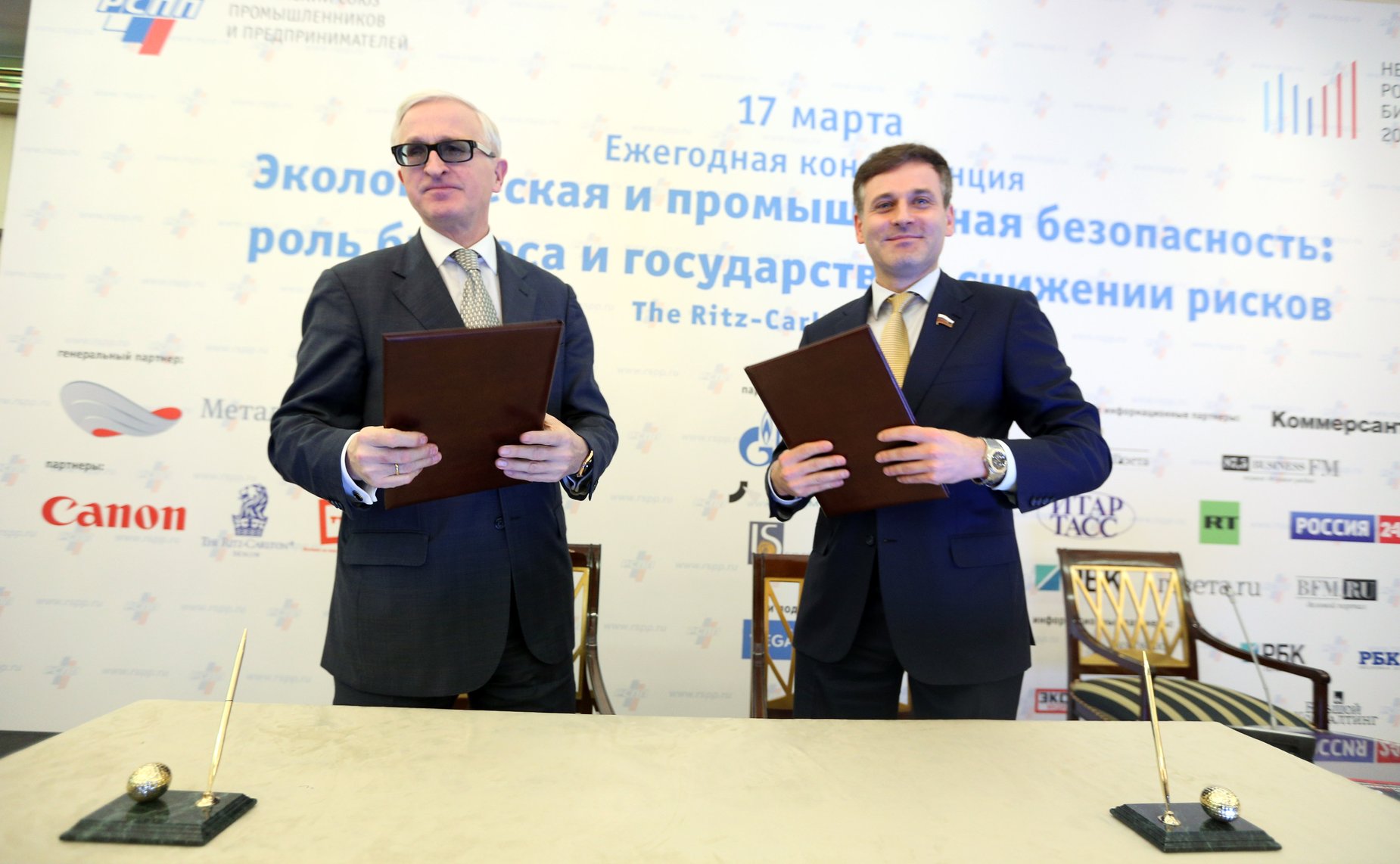 К. Цыбко подписал меморандум о сотрудничестве между общественными организациями 4