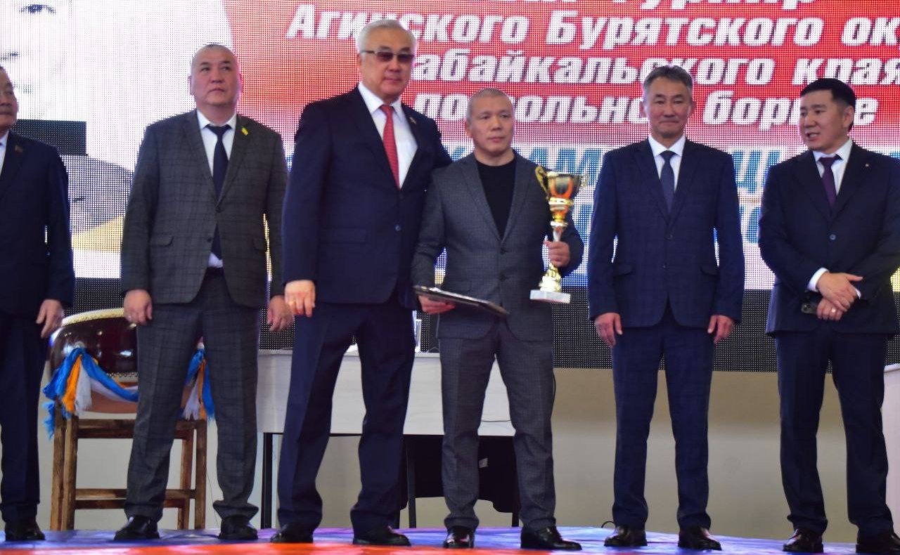 Баир Жамсуев принял участие в открытии турнира Агинского Бурятского округа «Кубок памяти Бадмы Цыреновича Цыренова»