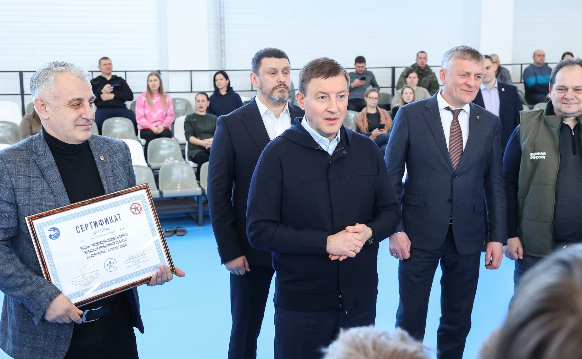 В Еврейской автономной области первый заместитель Председателя СФ Андрей Турчак с губернатором Ростиславом Гольдштейном посетили ФОК «Воин»