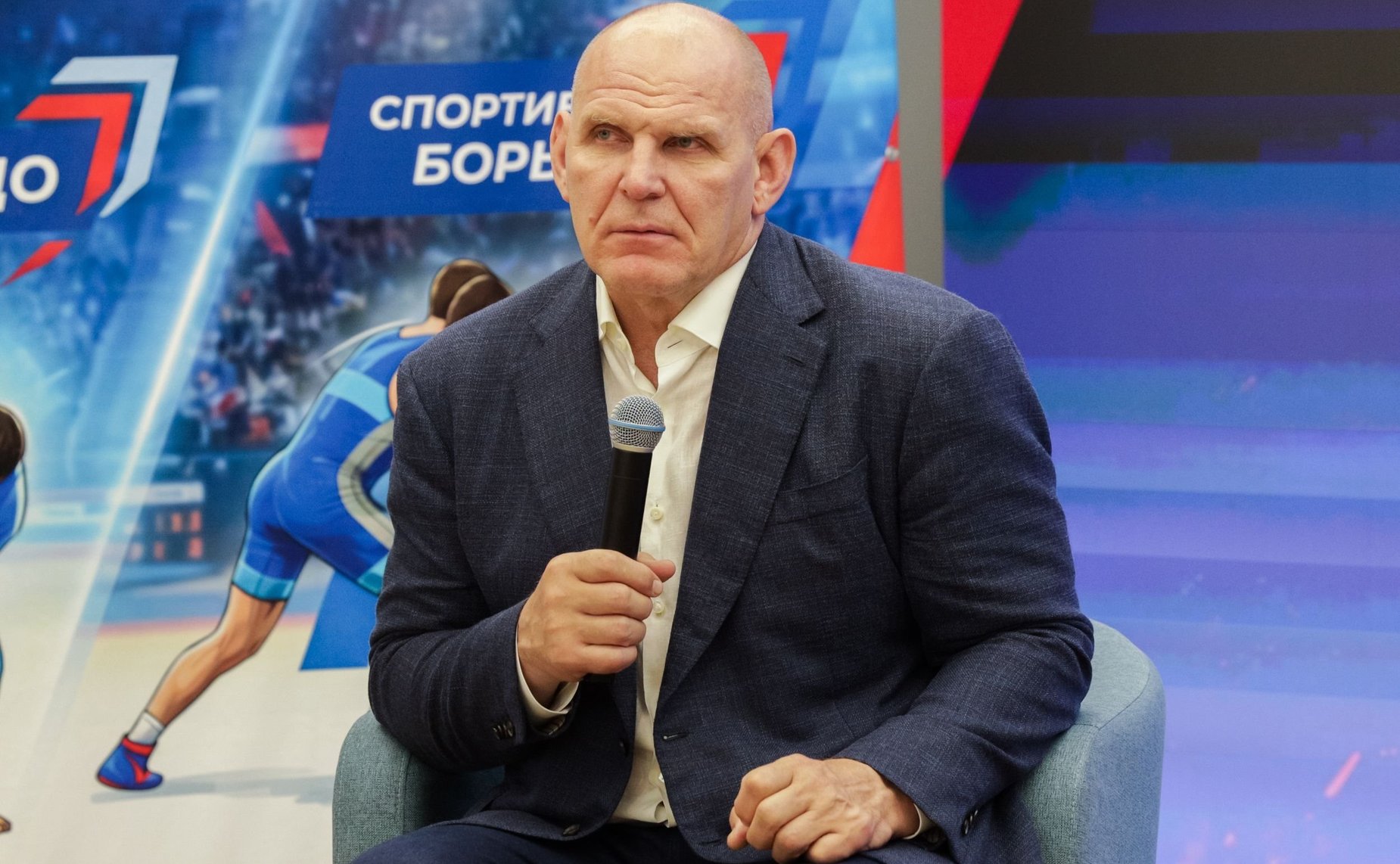 Александр Карелин