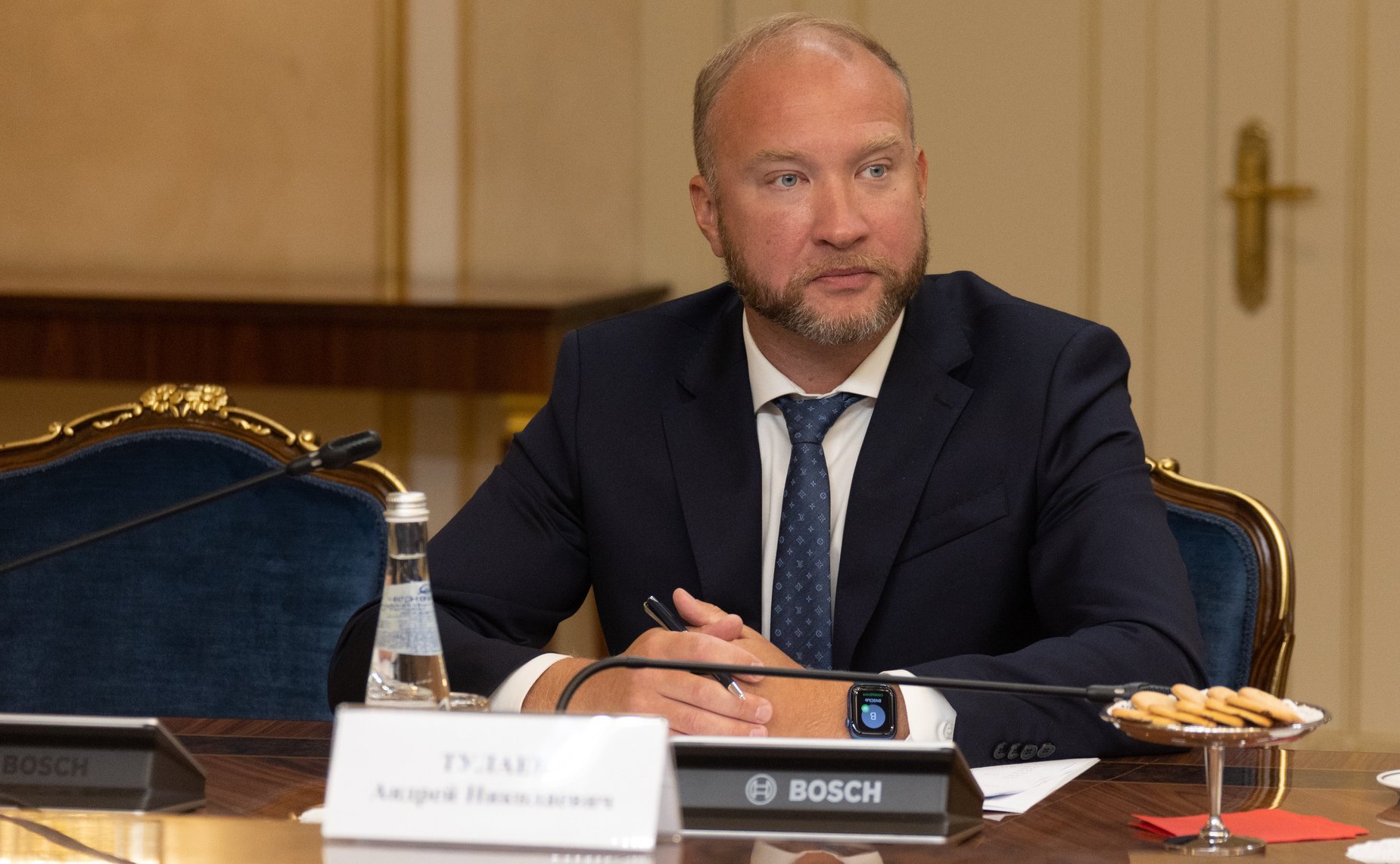 Встреча заместителя Председателя СФ Юрия Воробьева с Чрезвычайным и Полномочным Послом Республики Беларусь в РФ