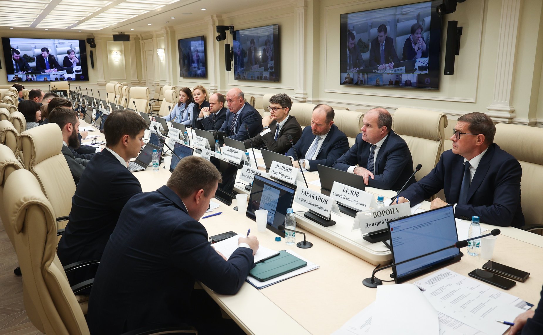 Совещание Комитета СФ по экономической политике «Обеспечение экономического и промышленного развития воссоединенных субъектов РФ с помощью кредитно-финансовых инструментов: задачи, проблемы, перспективы»