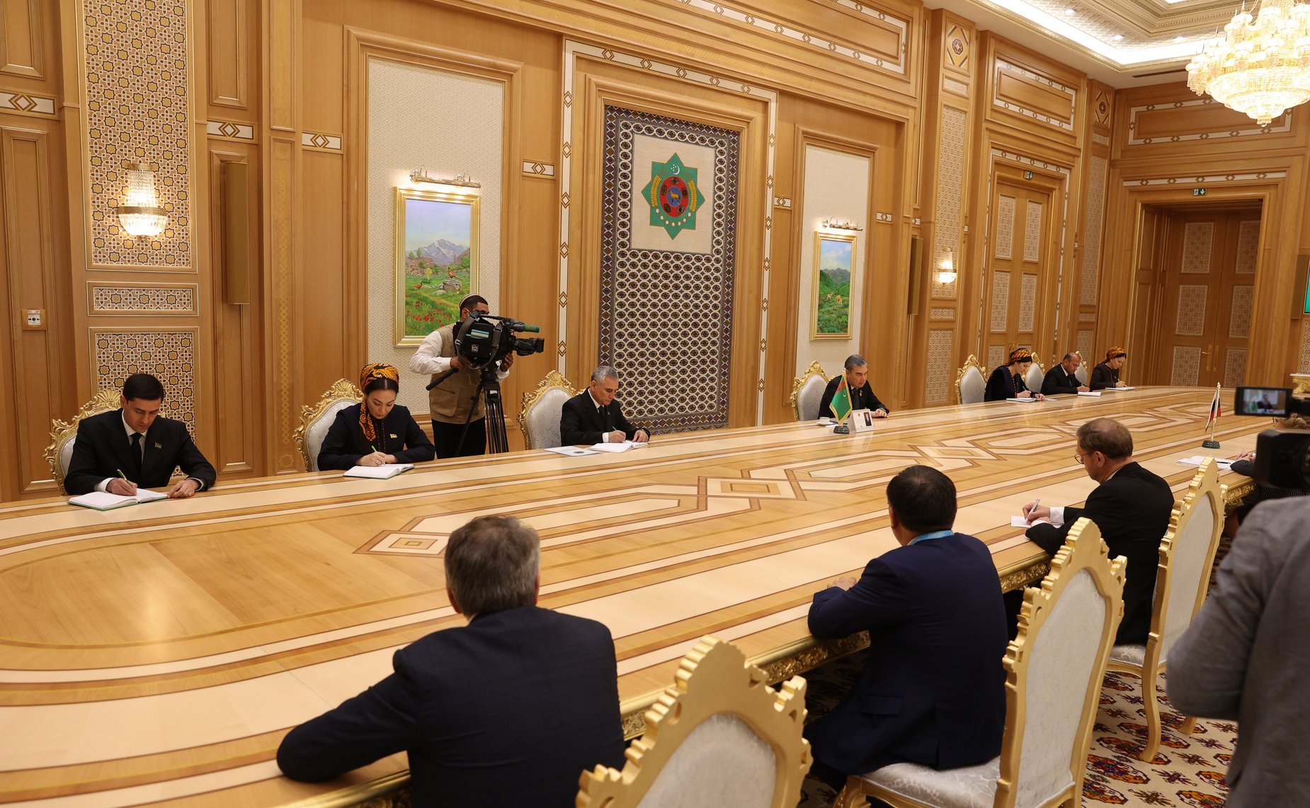 Встреча Председателя Совета Федерации Валентины Матвиенко с Председателем Халк Маслахаты Милли Генгеша Туркменистана Гурбангулы Бердымухамедовы