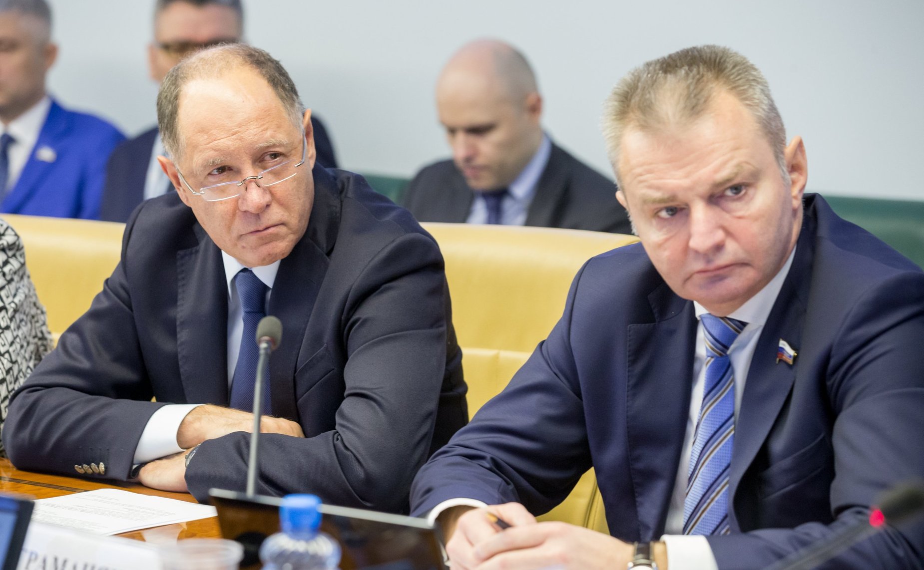 В. Абрамов и И. Каграманян