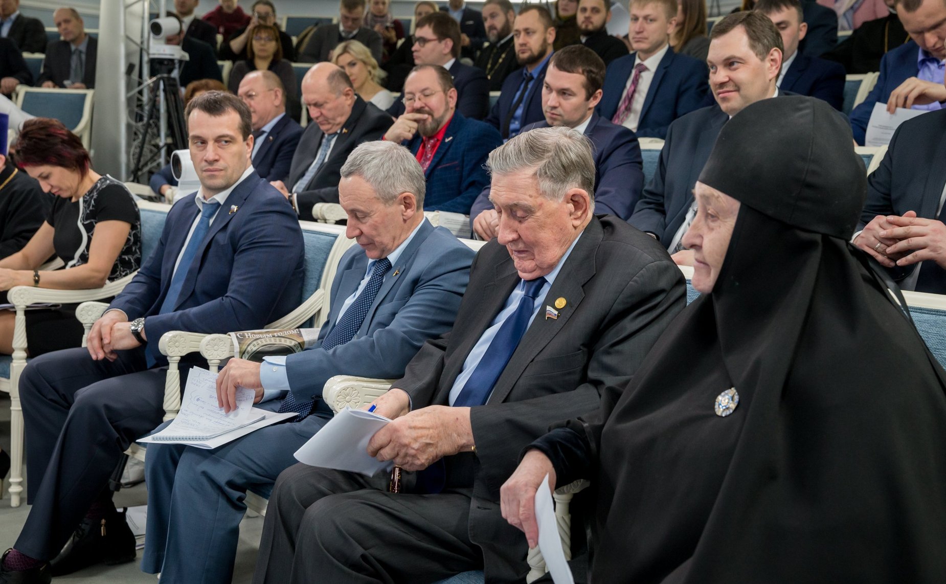 «Круглый стол» в СФ на тему: «Формирование нравственных ценностей в молодежной среде»