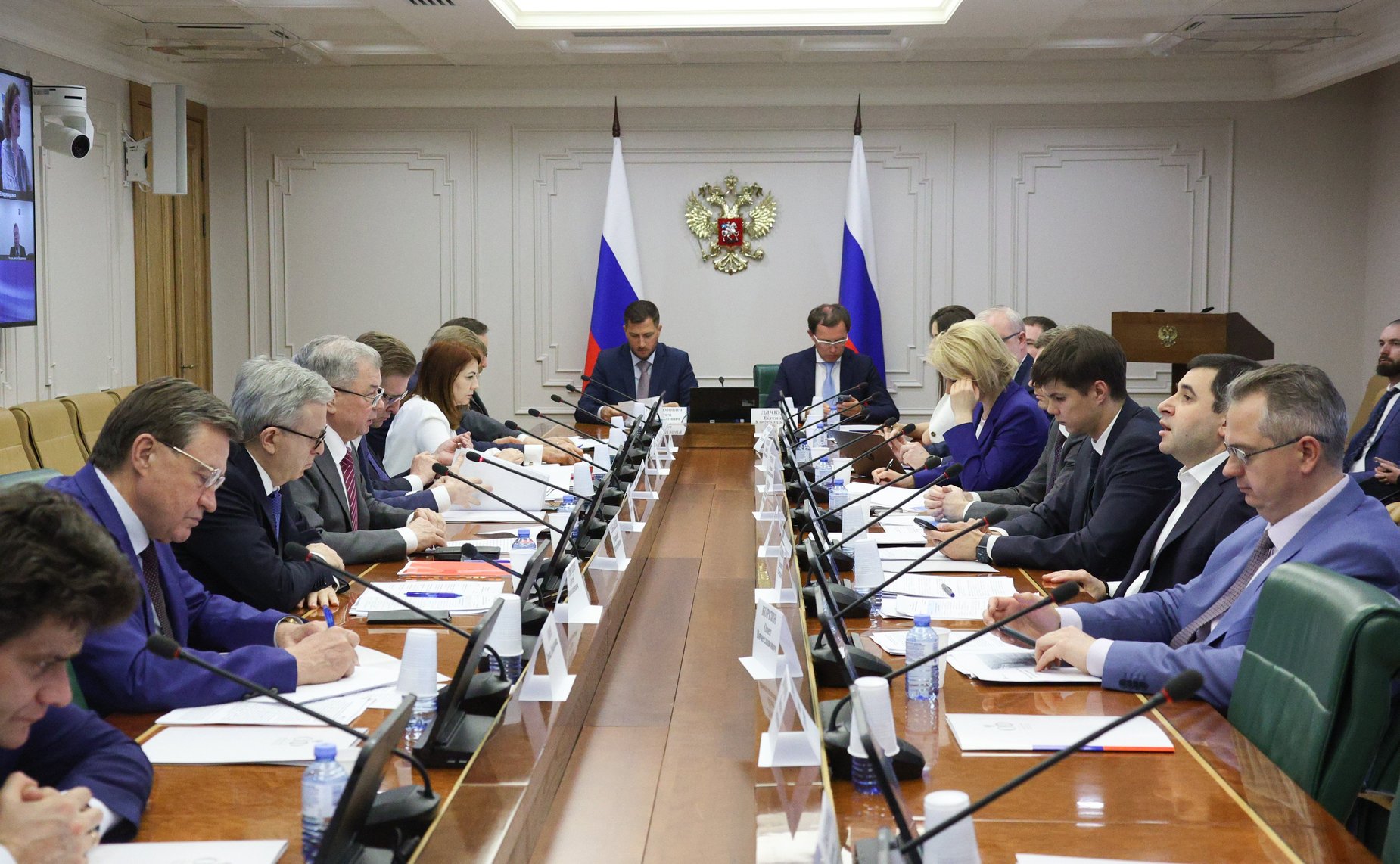 Круглый стол Комитета СФ по бюджету и финансовым рынкам совместно с Комитетом СФ по федеративному устройству, региональной политике, МСУ и делам Севера