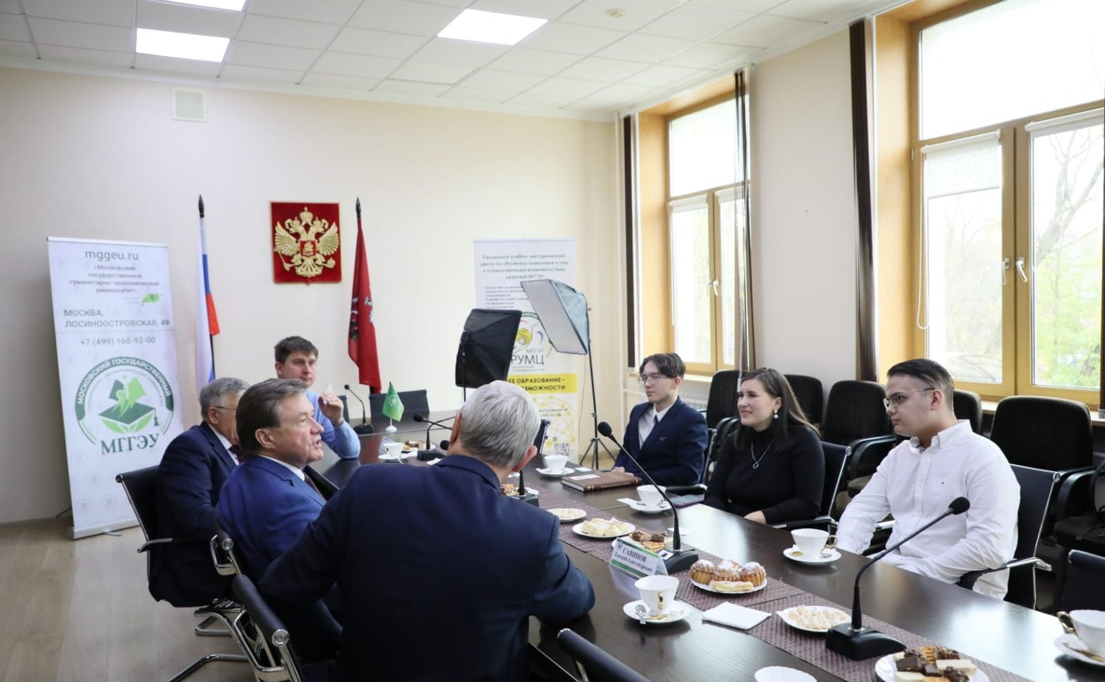 Сергей Рябухин встретился со студентами Московского государственного гуманитарно-экономического университета инклюзивного образования