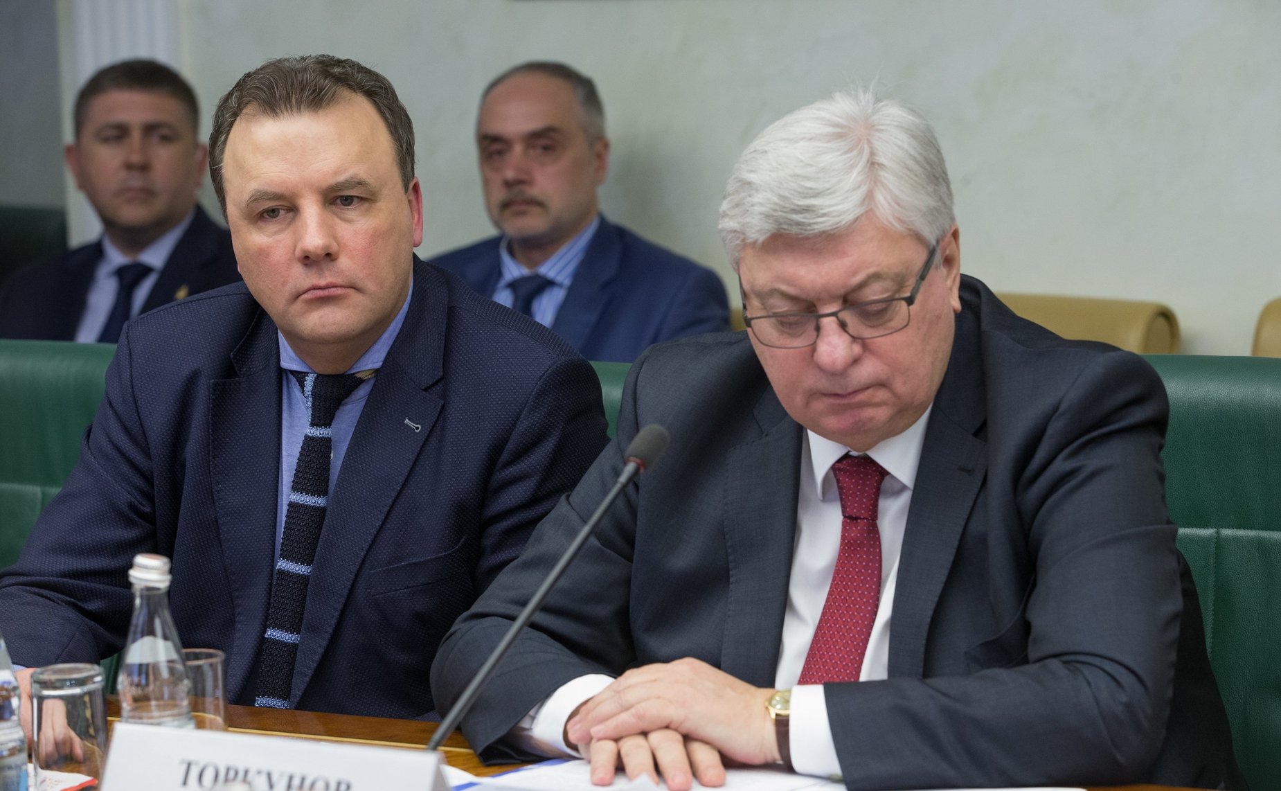 А. Муравьев и А. Торкунов