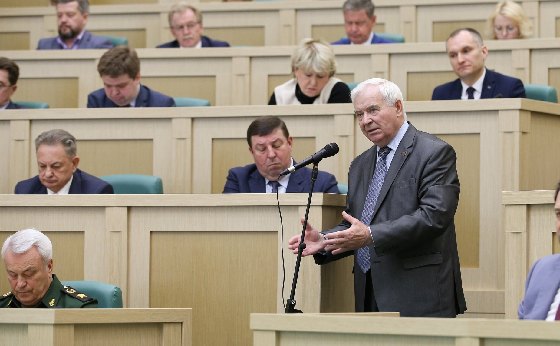 Парламентские слушания на тему «Научный кадровый потенциал страны: состояние, тенденции развития и инструменты роста»