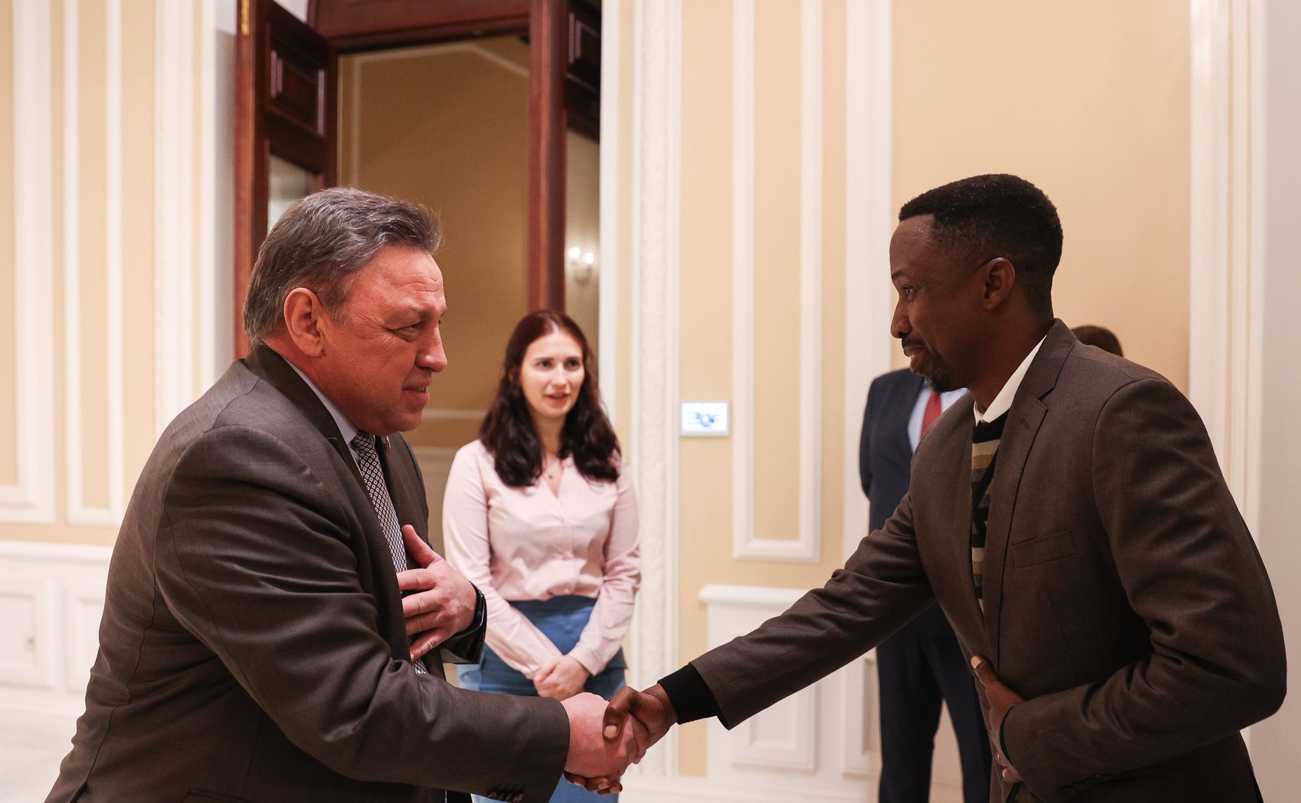 Вячеслав Тимченко провел встречу с Председателем Национального совета Республики Намибии Лукасом Синимбо Мухой