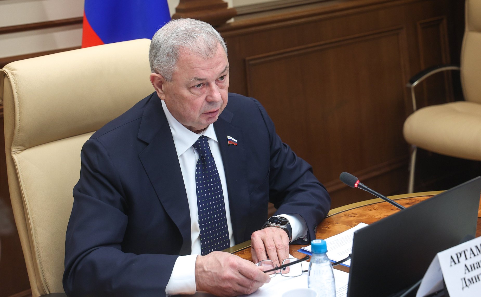 Анатолий Артамонов