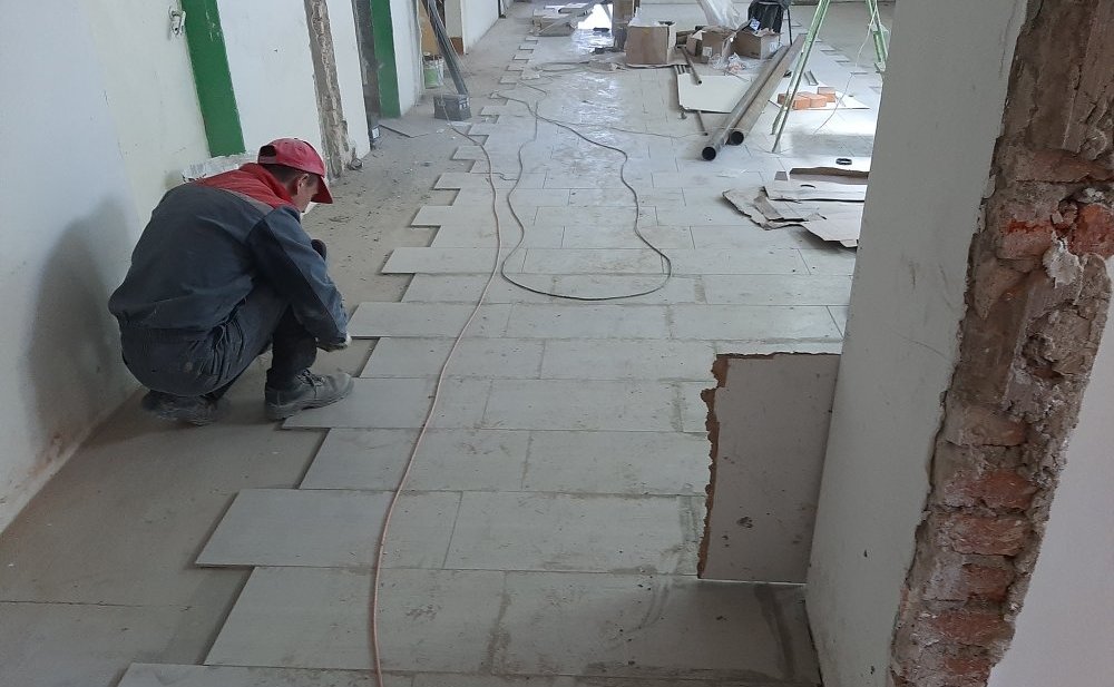 Сергей Мартынов в рамках работы в регионе ознакомился с ходом капитального ремонта школ в селе Зашижемье и деревне Лажъял