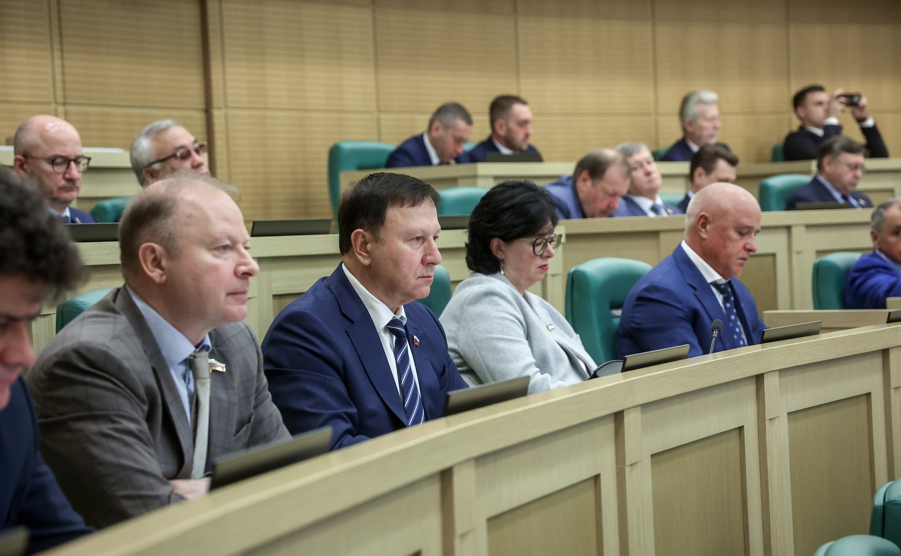 Парламентские слушания на тему «О параметрах проекта федерального бюджета на 2025 год и на плановый период 2026 и 2027 годов»