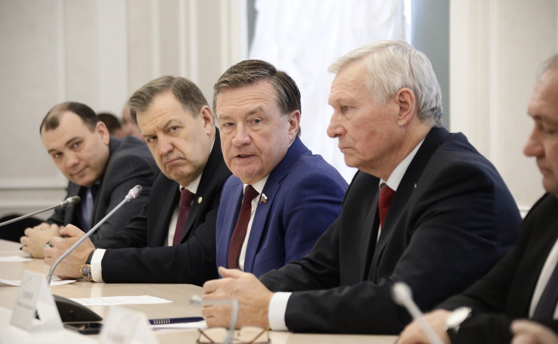 Сергей Рябухин в ходе рабочей поездки в регион принял участие во встрече представителей общественной организации «Ульяновское землячество» с губернатором области Алексеем Русских