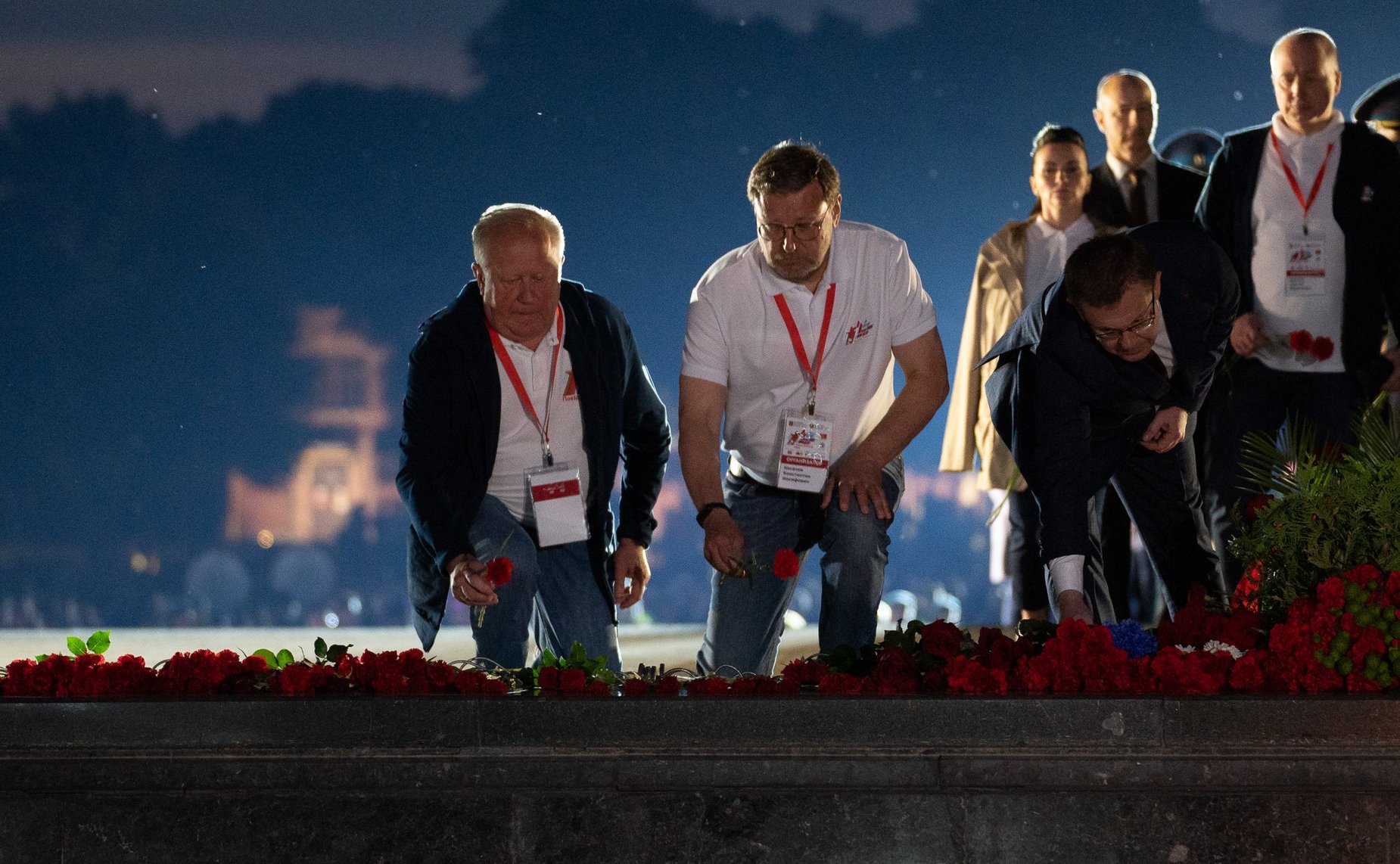 Ночной митинг-реквием «Памяти павших будьте достойны»