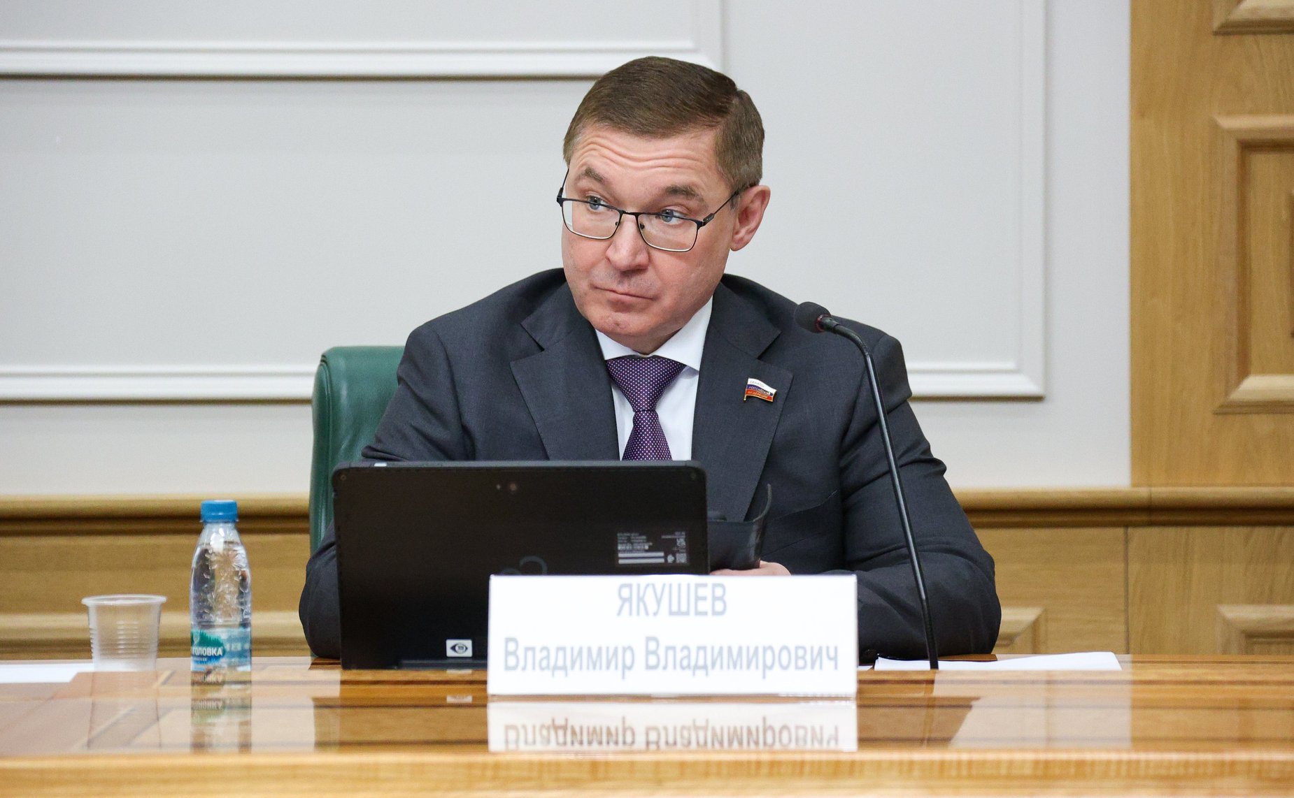 Владимир Якушев