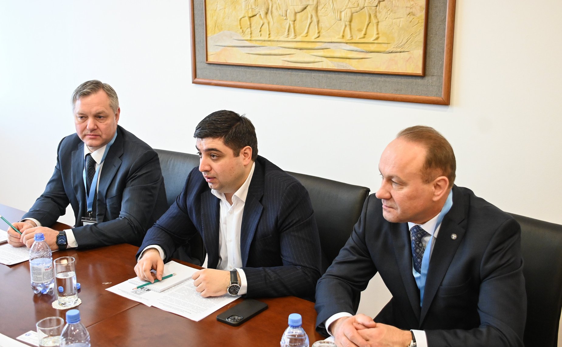 Сенаторы РФ приняли участие в наблюдении за проведением внеочередных выборов депутатов Мажилиса Парламента Республики Казахстан в составе миссий международных наблюдателей