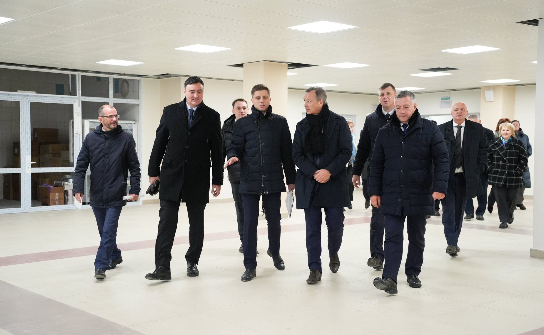 Сенаторы провели осмотр строящейся общеобразовательной школы г. Иркутска