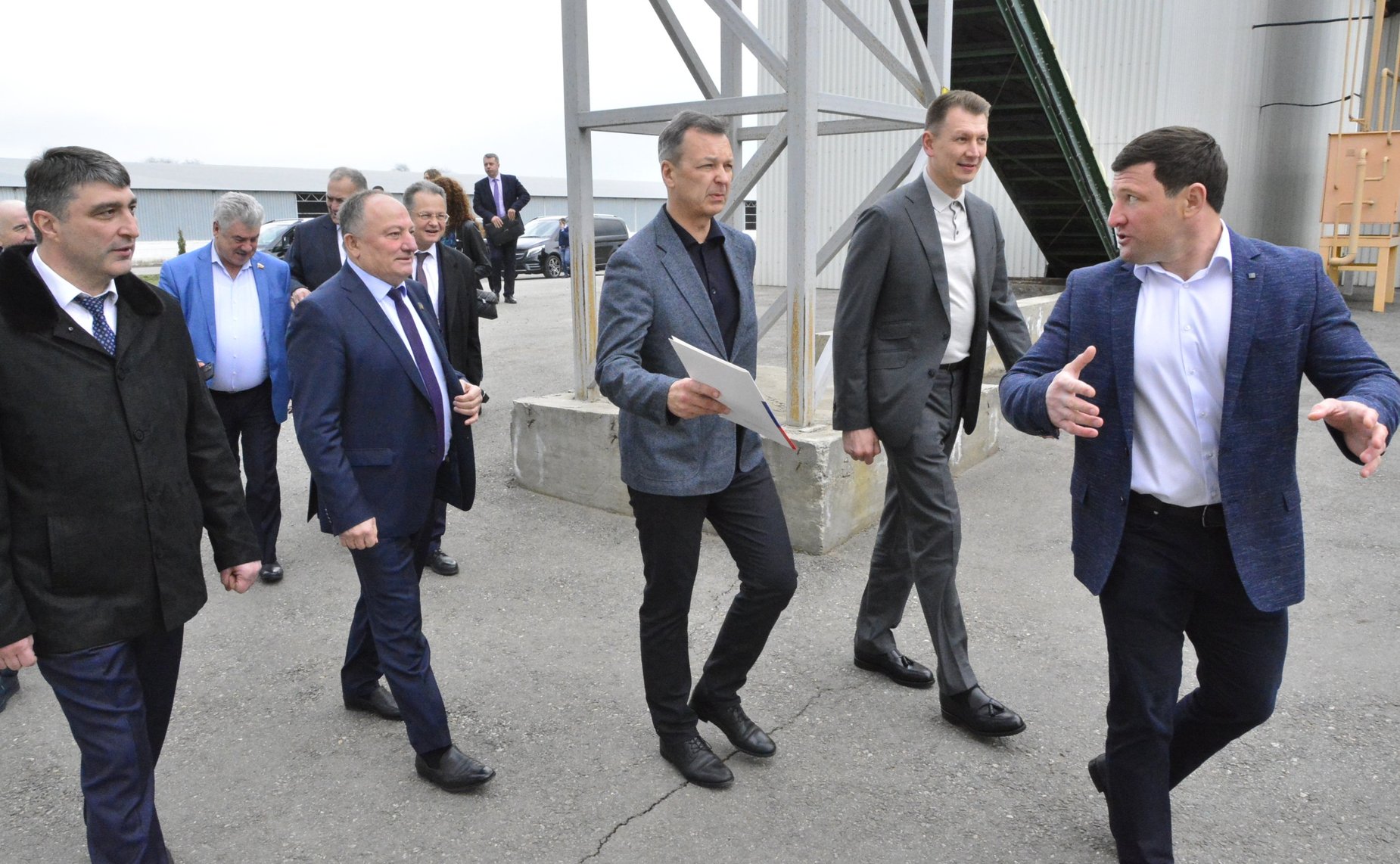 Делегация Совета Федерации во главе с первым заместителем Председателя СФ Андреем Яцкиным прибыла в Карачаево-Черкесскую Республику для обсуждения актуальных вопросов развития АПК