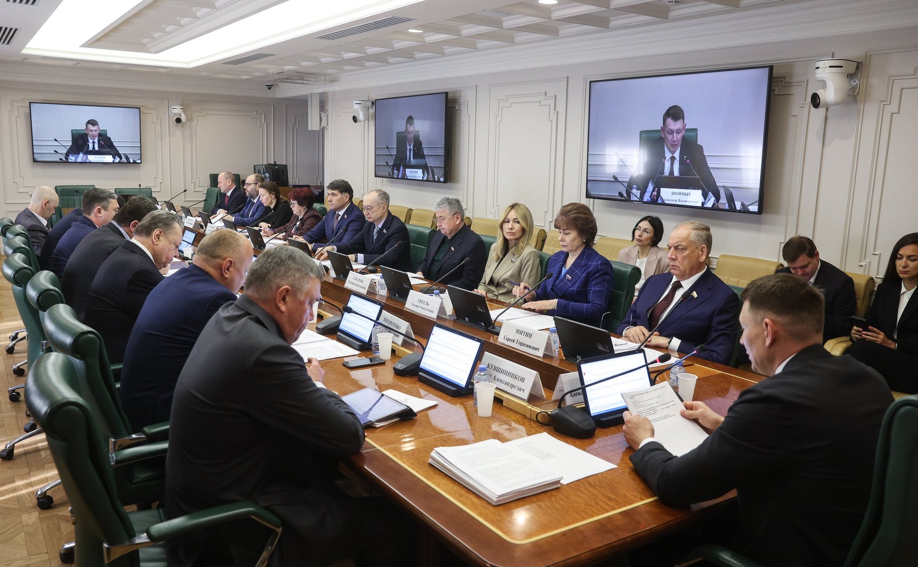 Заседание Комитета Совета Федерации по аграрно-продовольственной политике и природопользованию