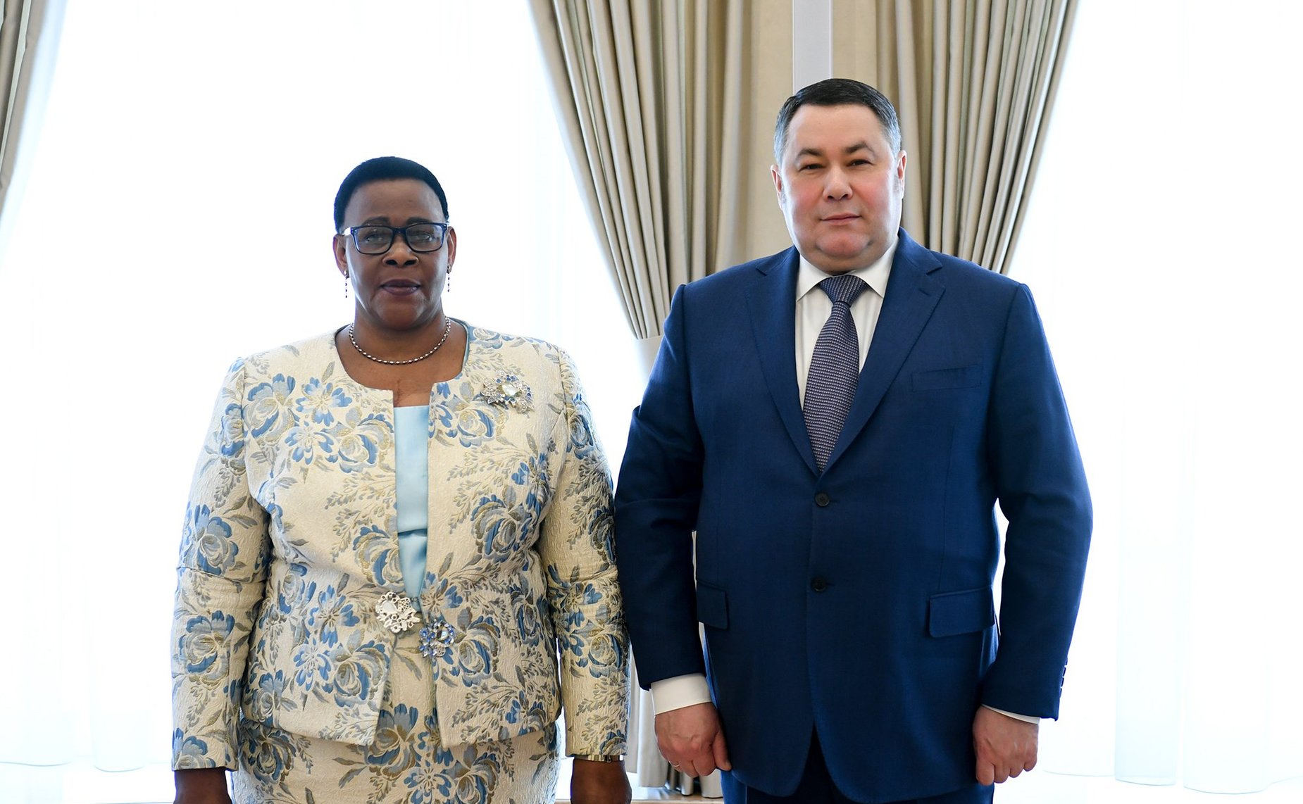 Делегация Зимбабве во главе с председателем Сената Парламента Республики Мейбл Чиномоной посетила Тверскую область. Поездка прошла в рамках официального визита в Россию, состоявшегося по приглашению Председателя СФ Валентины Матвиенко