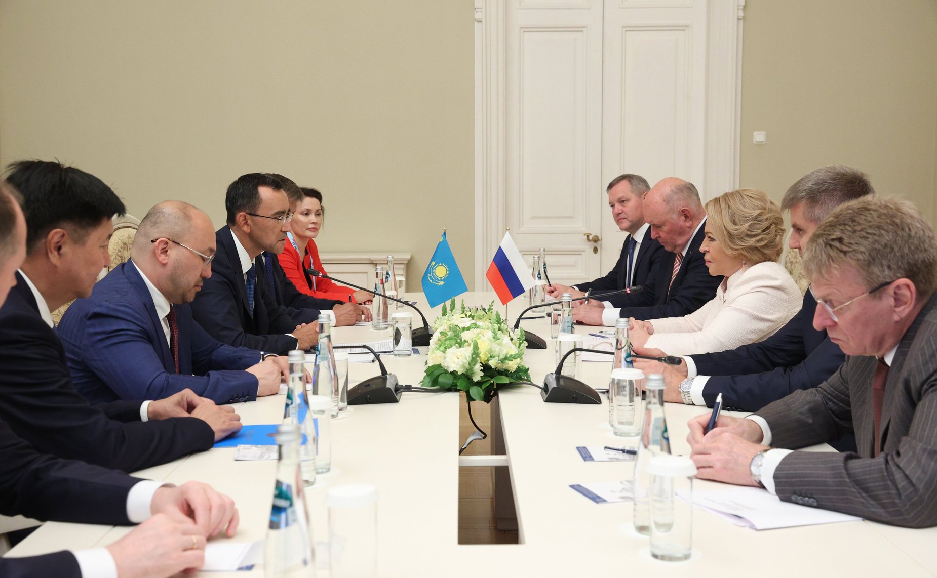 Встреча Валентины Матвиенко с Председателем Сената Парламента Республики Казахстан Мауленом Ашимбаевым