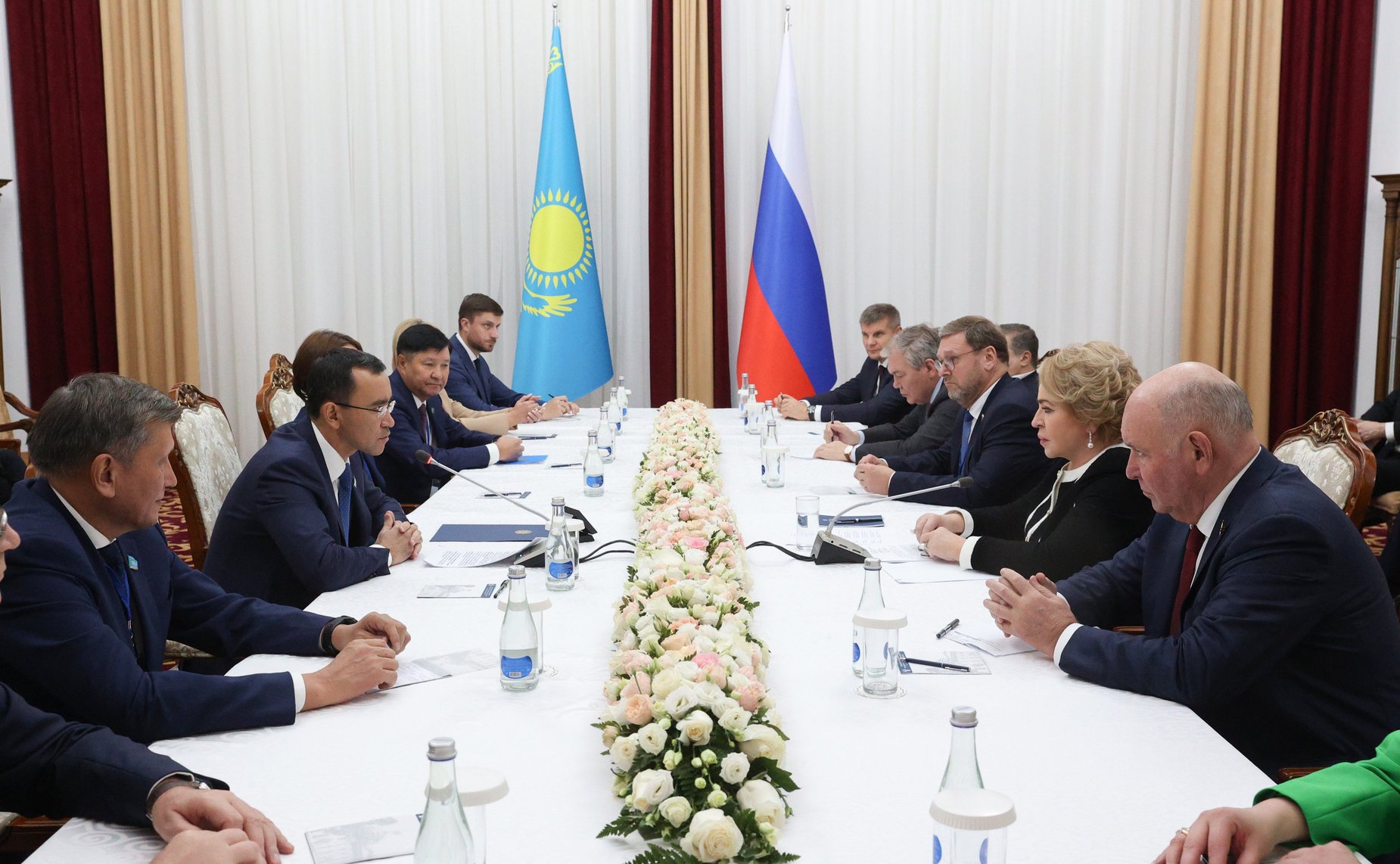 Встреча Председателя СФ Валентины Матвиенко с Председателем Сената Парламента Республики Казахстан Мауленом Ашимбаевым