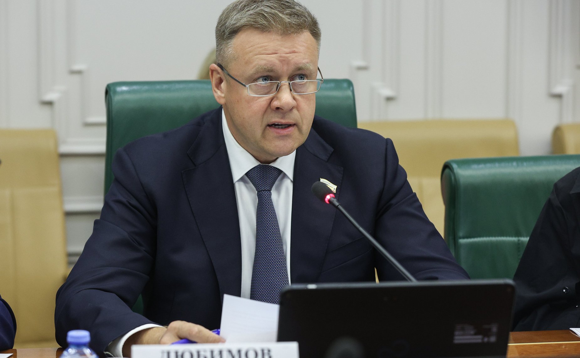 Николай Любимов