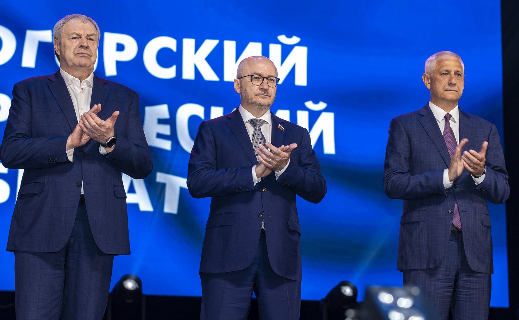 Олег Цепкин принял участие в торжественном вечере для ветеранов городских предприятий Магнитогорска