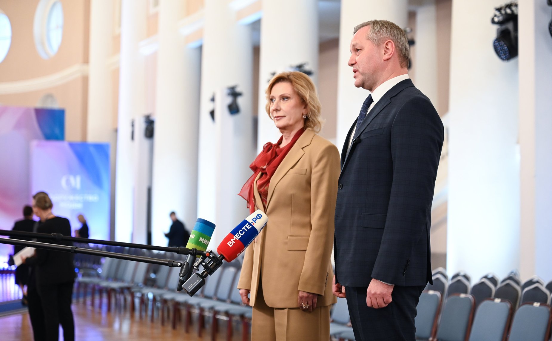 Пресс-подход Инны Святенко. III международный форум «Содружество моды»