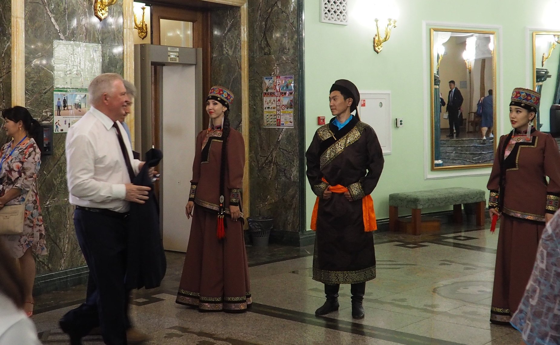 Вячеслав Наговицын принял участие в праздновании 100-летнего юбилея Института монголоведения, буддологии и тибетологии (ИМБТ) Сибирского отделения Российской академии наук