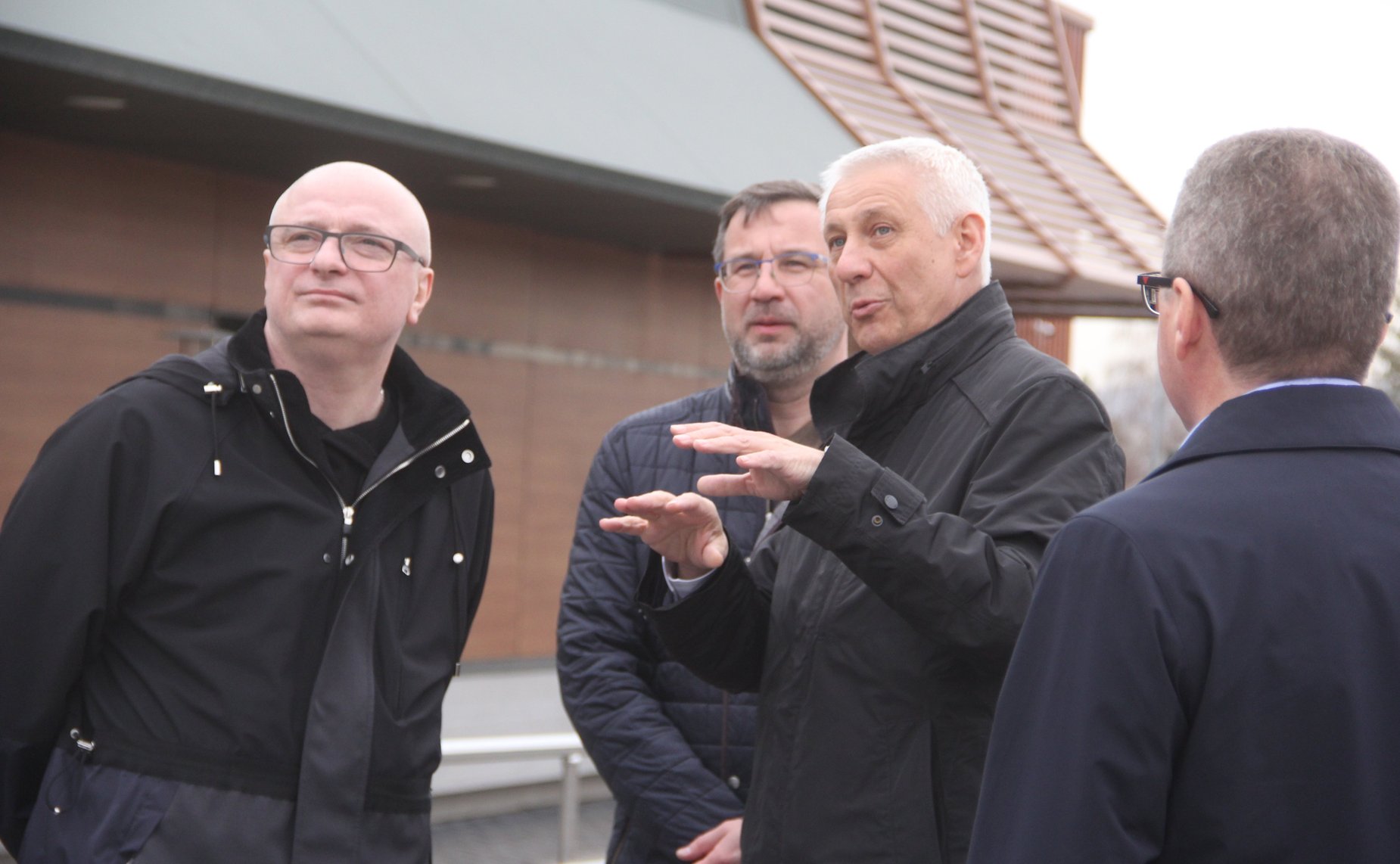 Сенаторы РФ посетили в Магнитогорске объекты промышленной и городской инфраструктуры