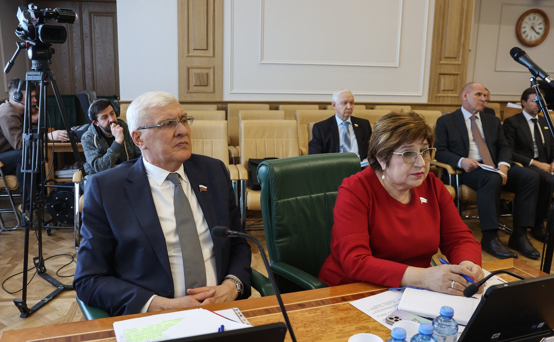 Встреча сенаторов Российской Федерации с генеральным директором — председателем правления ОАО «РЖД» Олегом Белозеровым в формате «Открытого диалога»