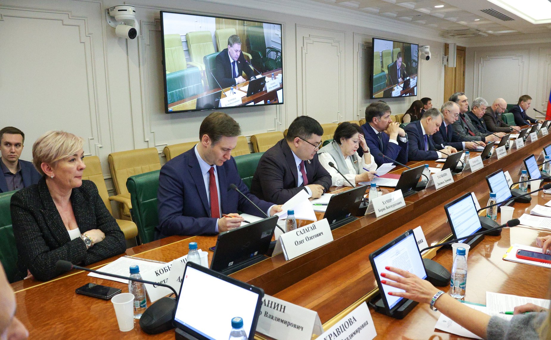 Заседание Комитета Совета Федерации по аграрно-продовольственной политике и природопользованию