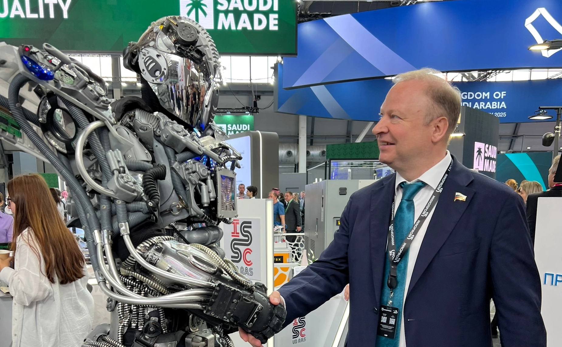 Виктор Шептий принял участие в XV Международной промышленной выставке «Иннопром-2025»