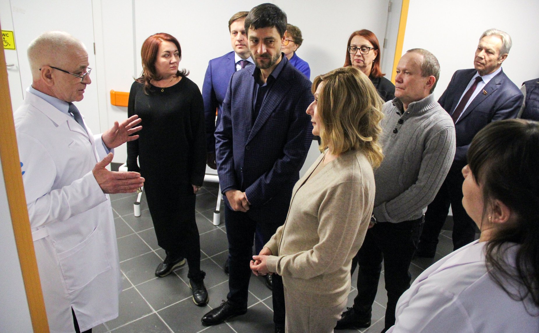 Рабочий визит заместителя Председателя Совета Федерации Инны Святенко в Алтайский край. Cенаторы посетили Смоленскую центральную районную больницы