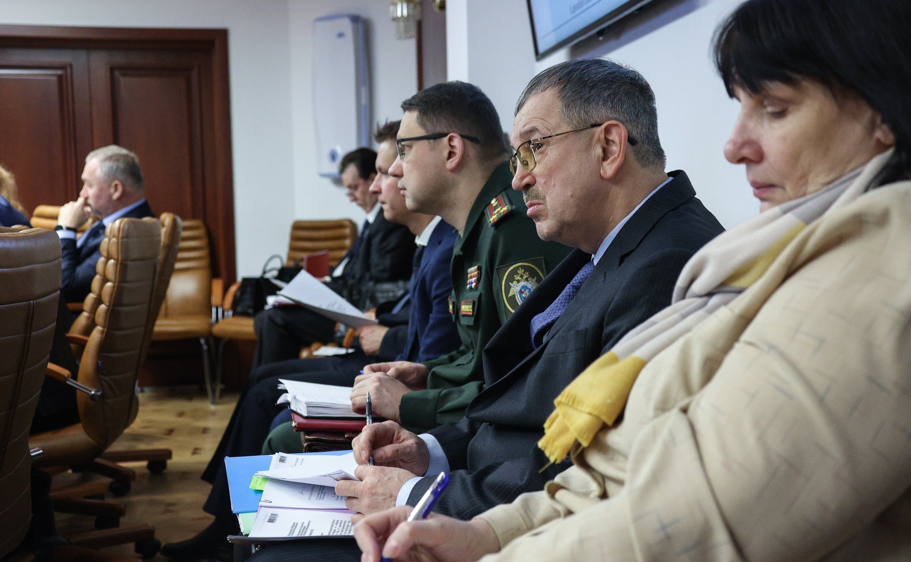 Совещание Комитета СФ по обороне и безопасности «О реализации социальных гарантий военнослужащим, сотрудникам правоохранительных органов и работникам органов судебной власти при выполнении ими служебных задач на территориях новых субъектов РФ»