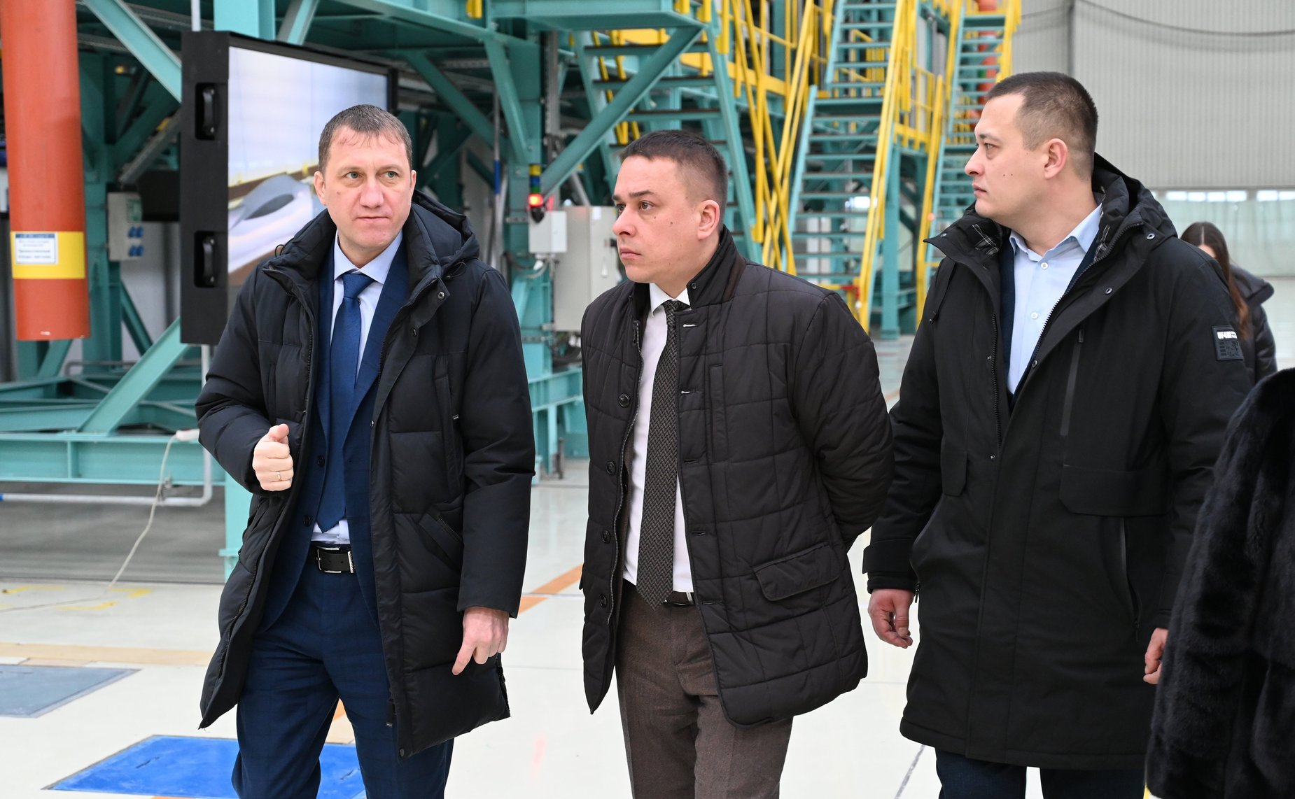 Айрат Гибатдинов в ходе поездки в регион посетил авиастроительный завод